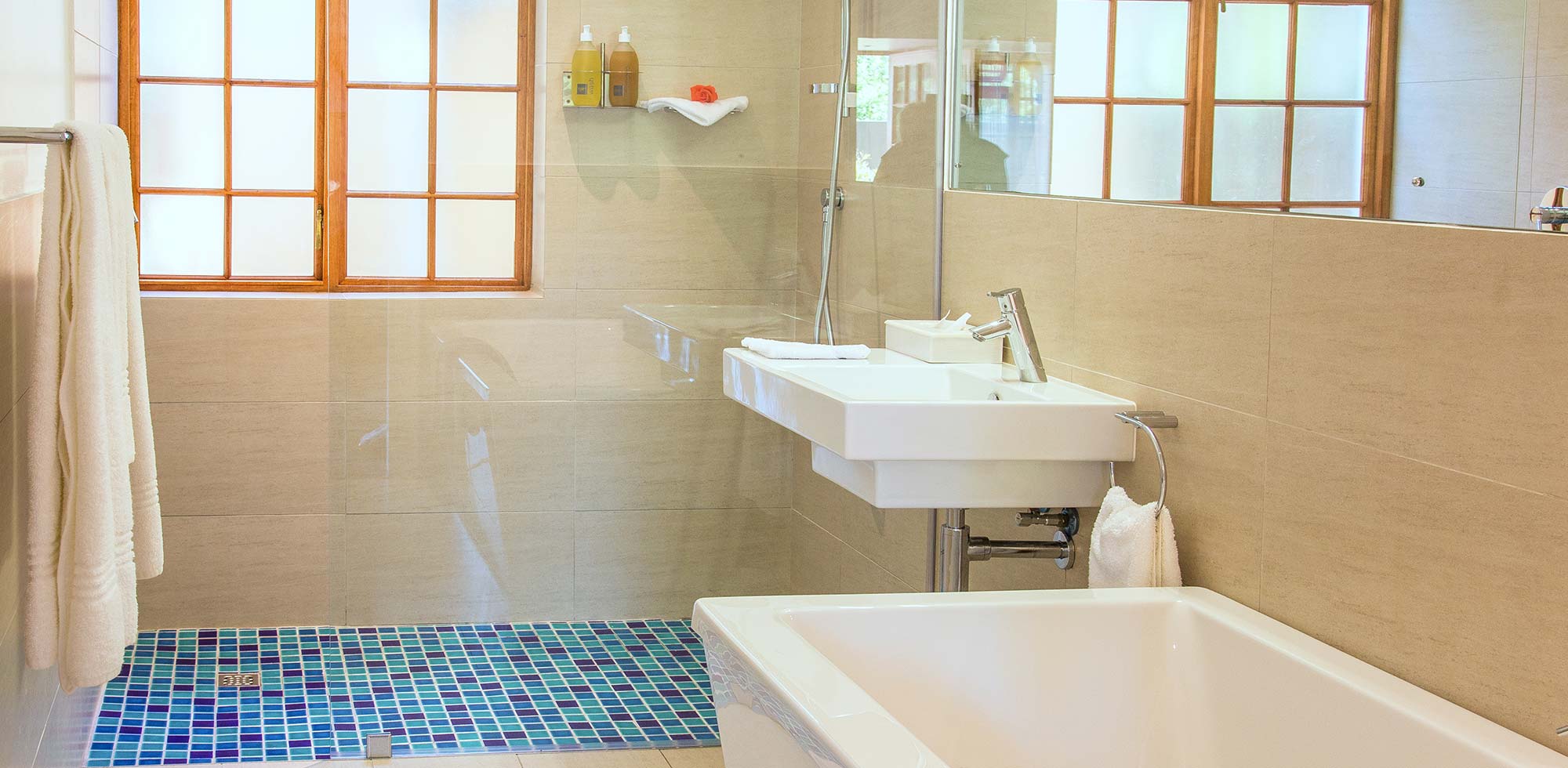 A superior room bathroom at Willowbrook Country House, Somerset West, South Africa